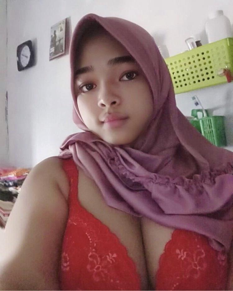 25P Melayu Tudung Cintik