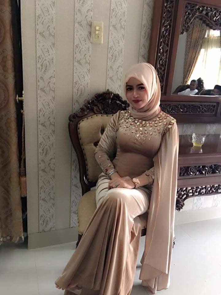 25P Melayu Tudung Cintik
