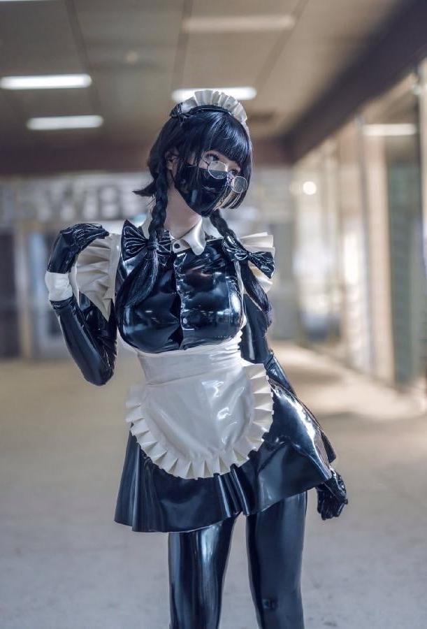 25P Mix leather latex and lingerie 28