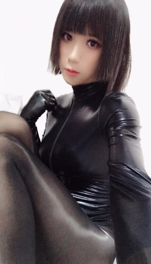 25P Mix leather latex and lingerie 28