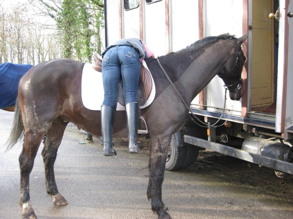 25P Prone Asses 074