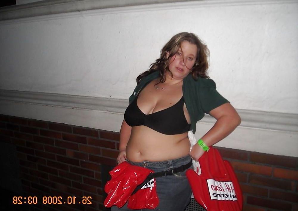 25P FAT GERMAN TEEN SLUT....WOW