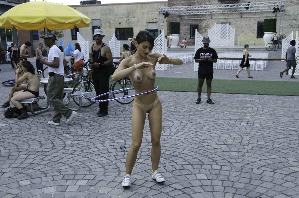 10P Famous Philadelphia WNBR Cute Butt Girl 2011