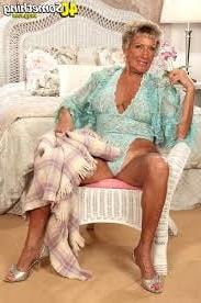 25P The sexy  ass Granny Shirly