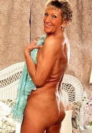 25P The sexy  ass Granny Shirly