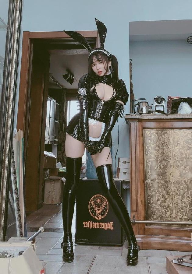 24P Mix leather latex and lingerie 27