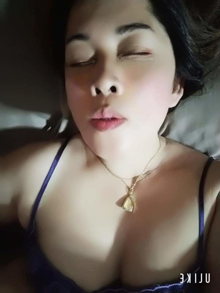 25P Gadis tetek besar