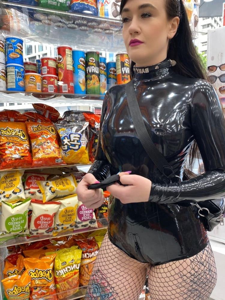 23P Latex amateur and selfie 114