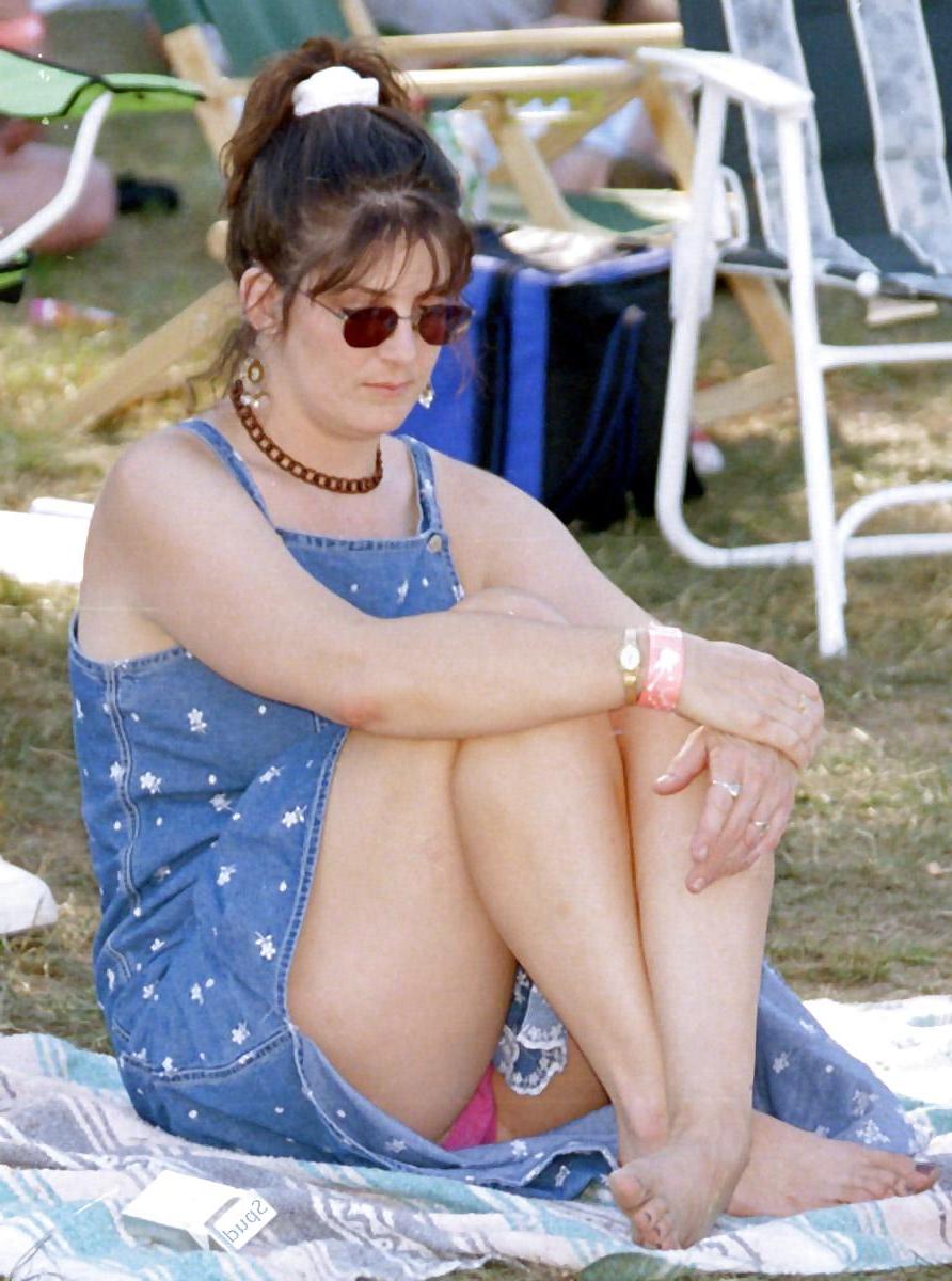 25P Upskirt 2