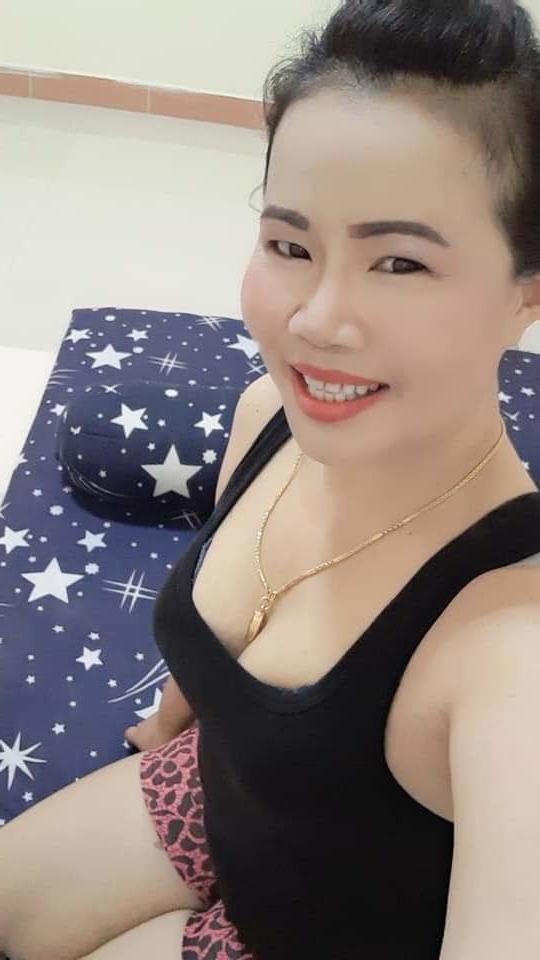 12P Janda tetek besar