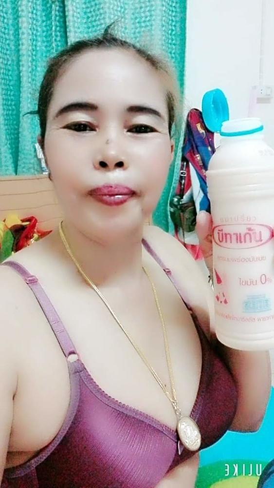 25P Janda tetek besar