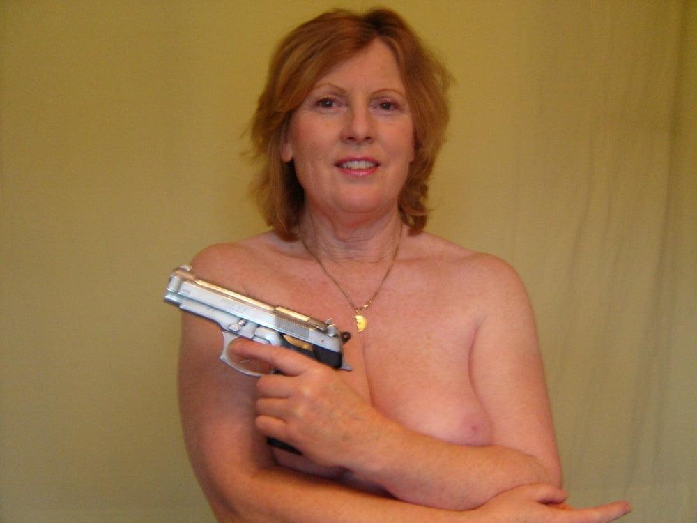 25P Nasty granny !
