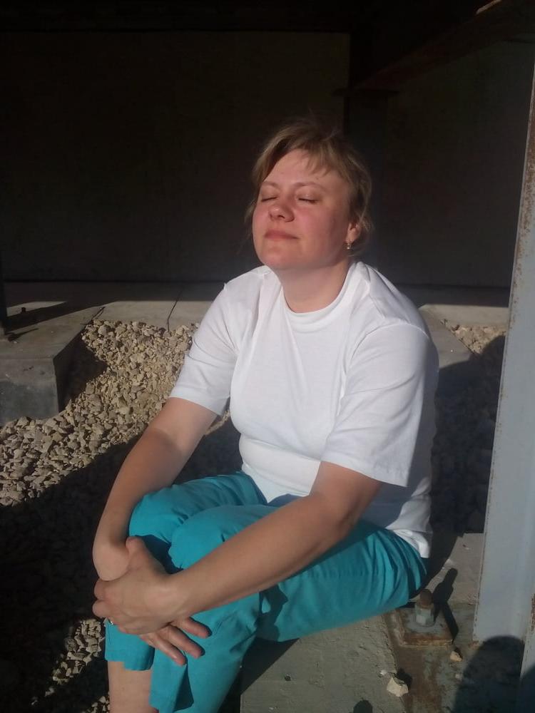 25P Russian whore Elena