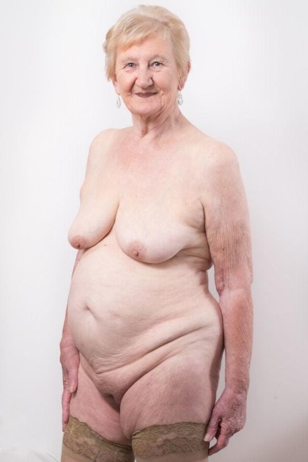 5P UK granny Sandy