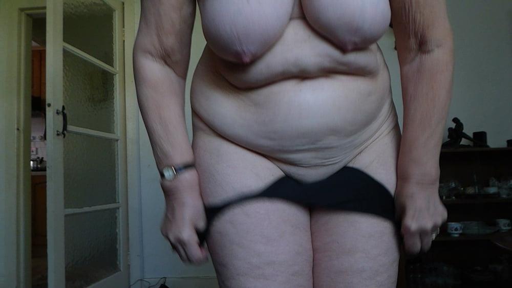 10P 72 yr old granny undresses in broad daylight