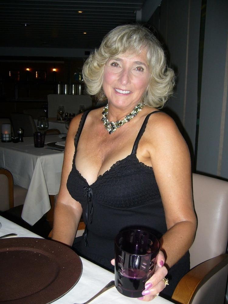 25P Hot Granny