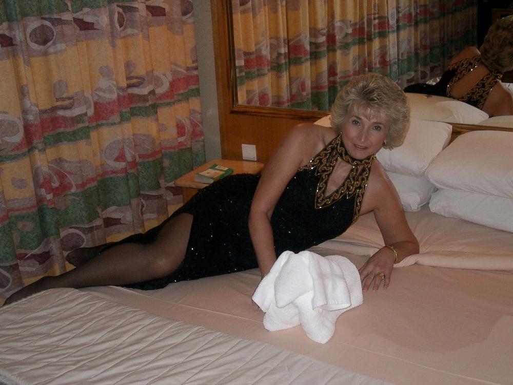 25P Hot Granny