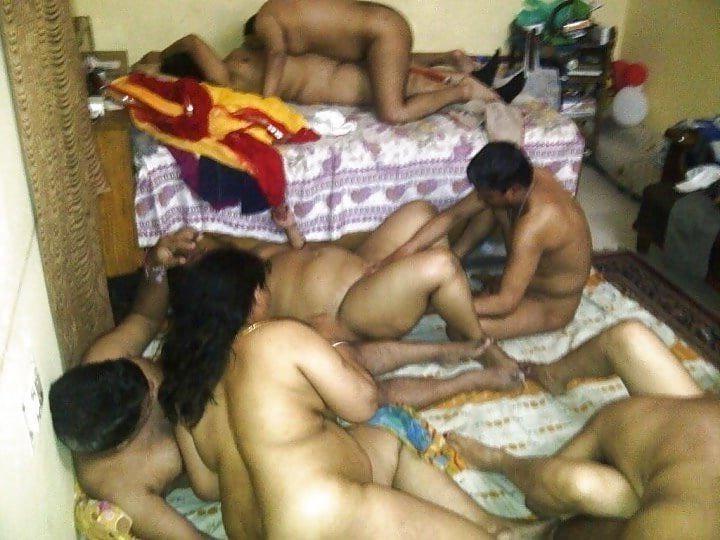 25P Group sex