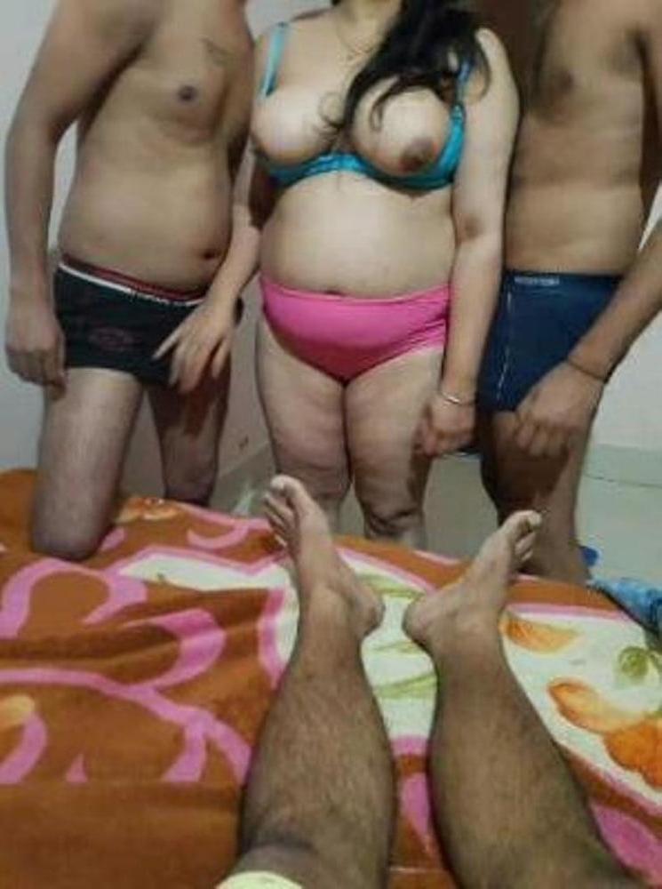 25P Group sex