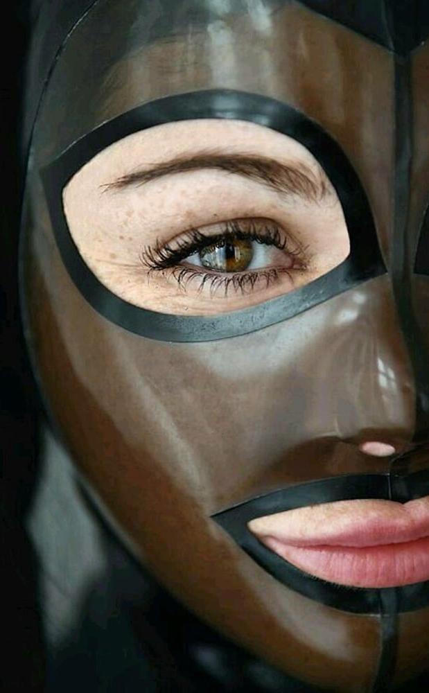 25P Hoods, masks &amp; latex
