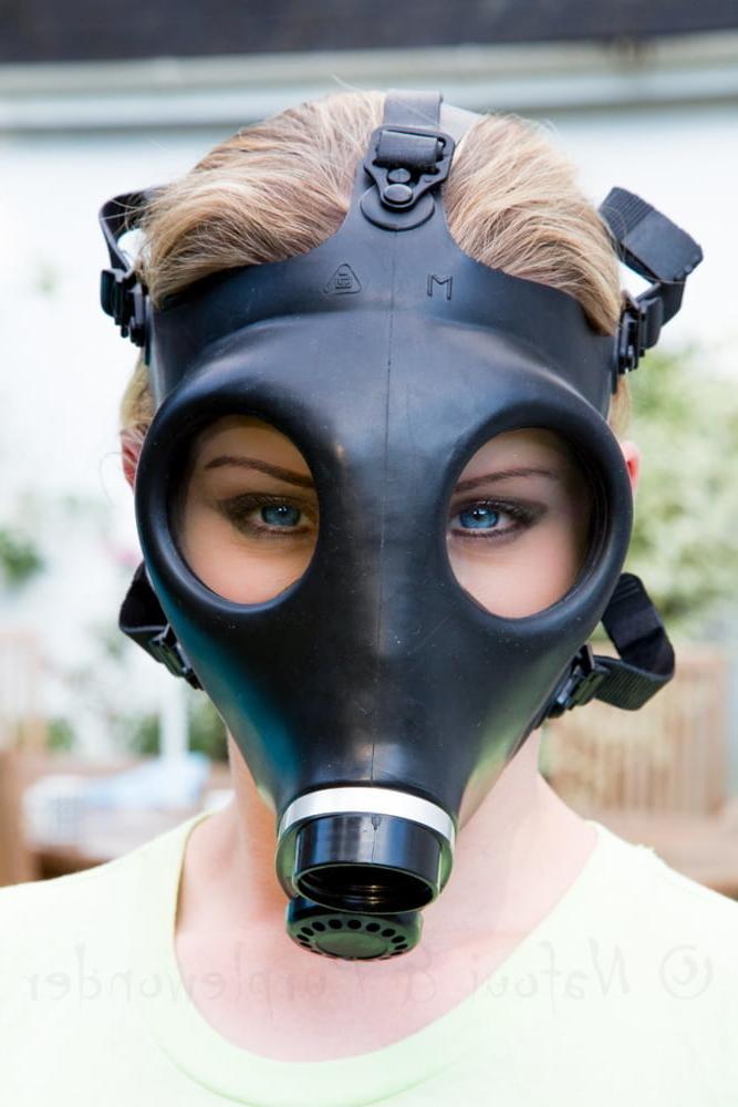 25P Hoods, masks &amp; latex