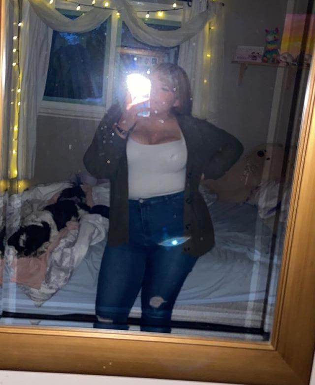 16P Heres the fat slut again