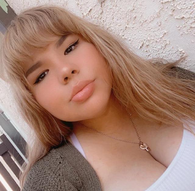 16P Heres the fat slut again