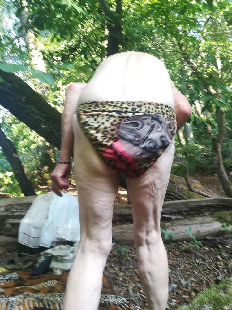 21P Old Granny at the lake