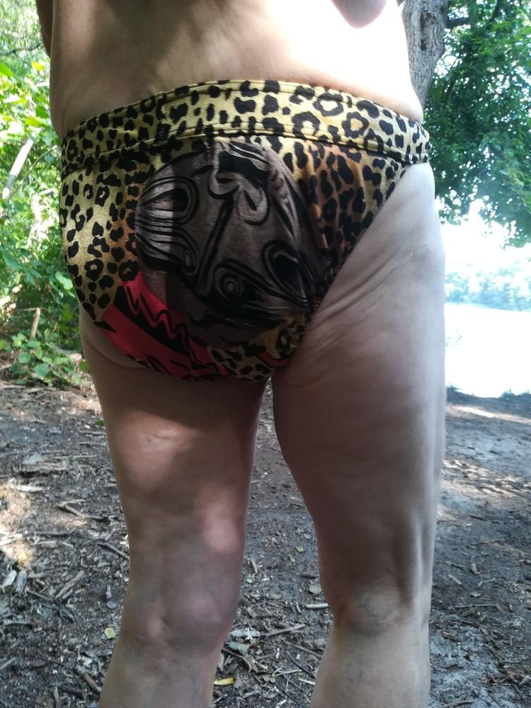 21P Old Granny at the lake