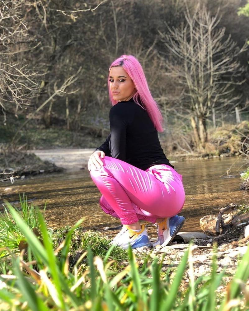25P Fucking Brutal Serbian Pink Teen