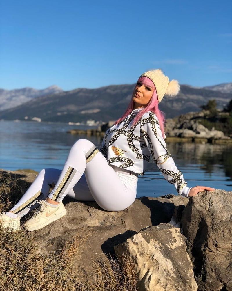 25P Fucking Brutal Serbian Pink Teen
