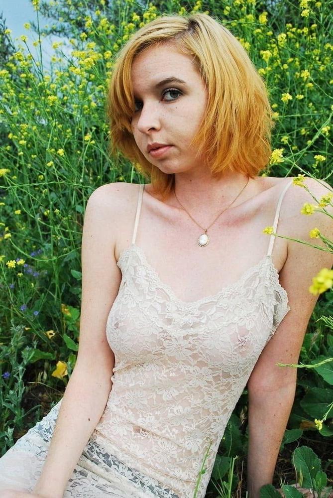25P Braless is best. Sluts show off their pokie nipples.