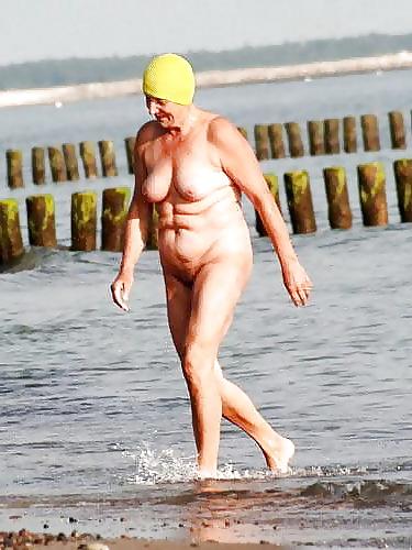 25P Mature Lady Nudists 9