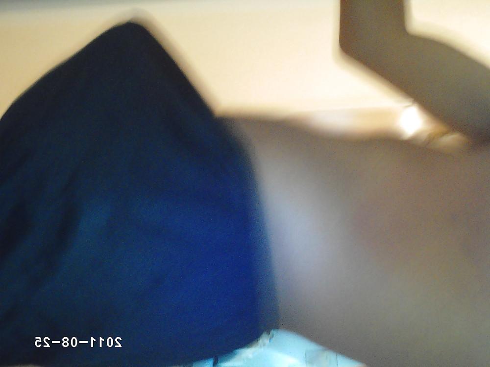 16P Is my penis small?do i have too much hair?