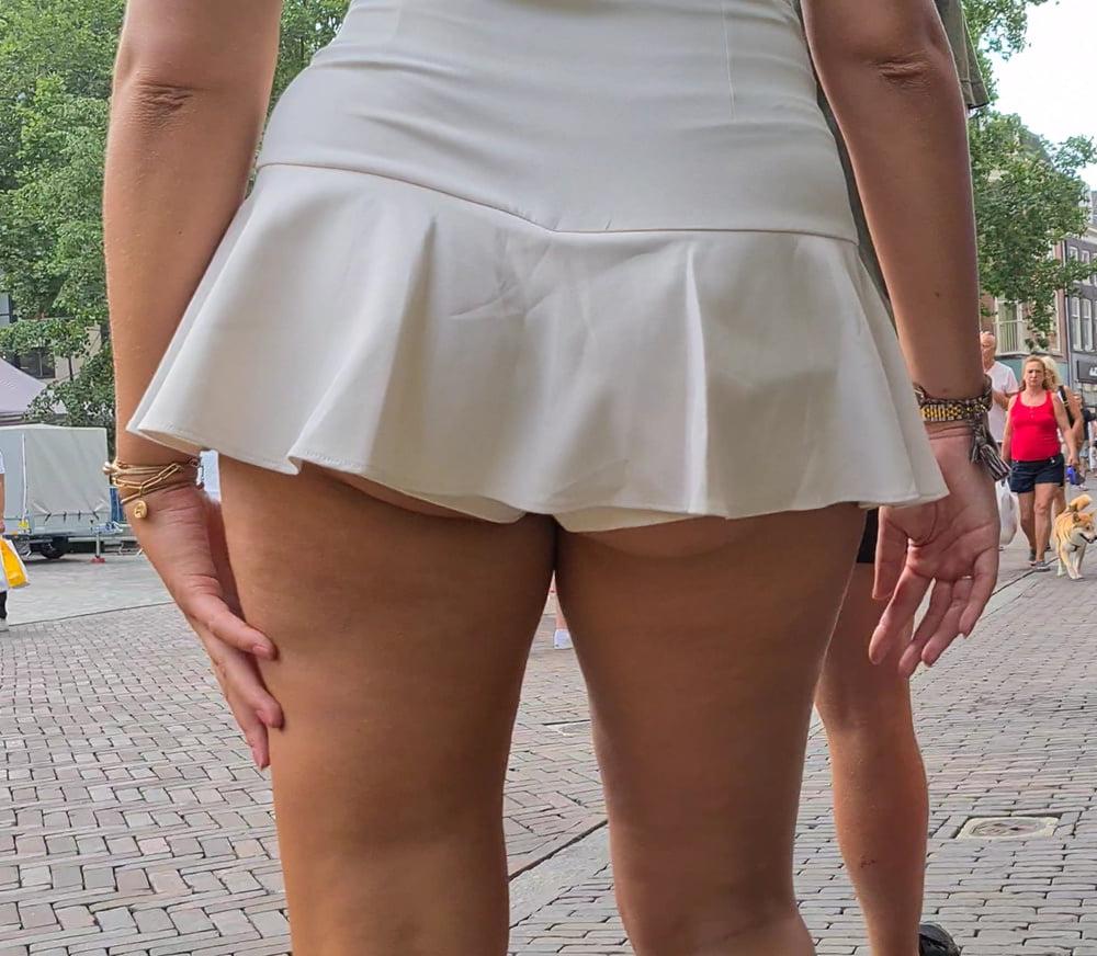 16P Voyeur ass &amp; upskirt