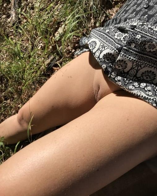 25P Mature upskirt 4