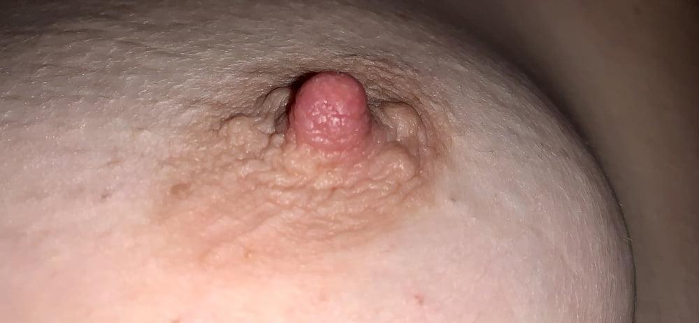 25P Wifes erect nipples