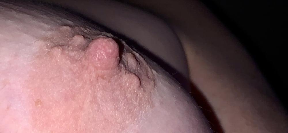 25P Wifes erect nipples