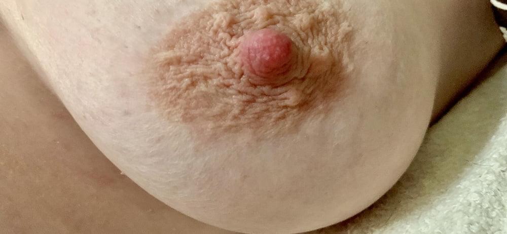 25P Wifes erect nipples