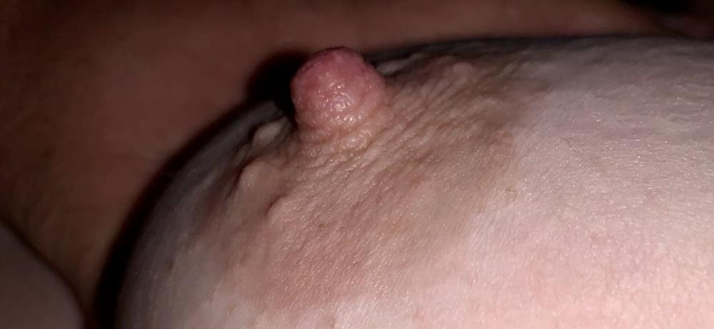 25P Wifes erect nipples