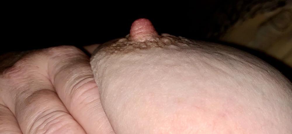 25P Wifes erect nipples