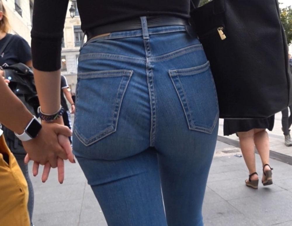 25P habits clothes non nude