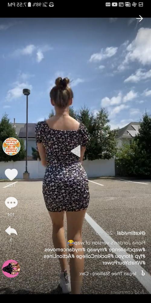 25P Tik Tok Females: Upskirt cutie