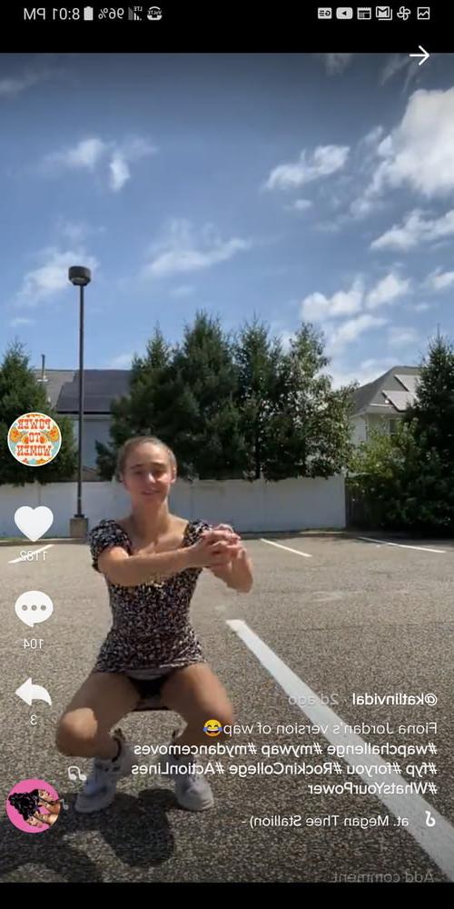 25P Tik Tok Females: Upskirt cutie