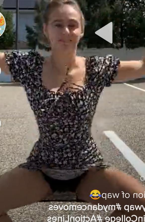 25P Tik Tok Females: Upskirt cutie