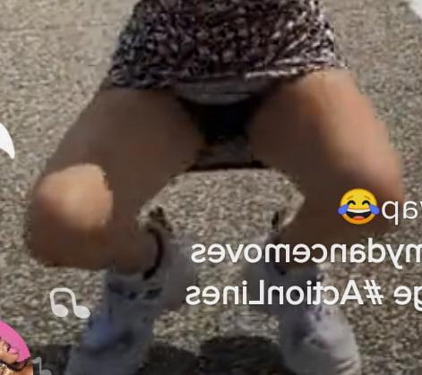 25P Tik Tok Females: Upskirt cutie