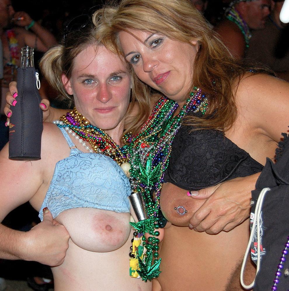 25P Hot Mommy &amp; Daughter