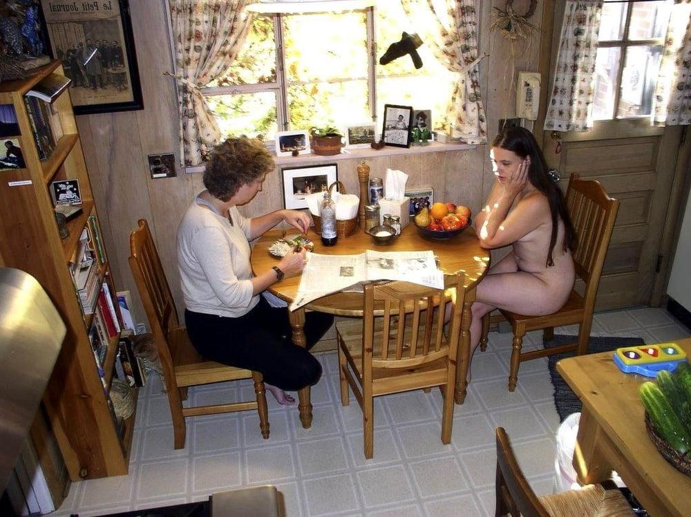 25P Hot Mommy &amp; Daughter