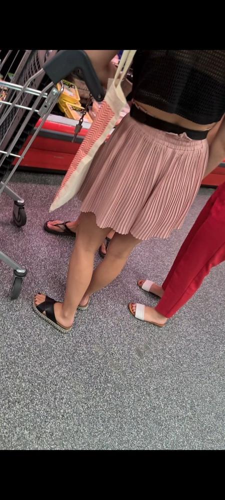 8P Upskirt teens 2