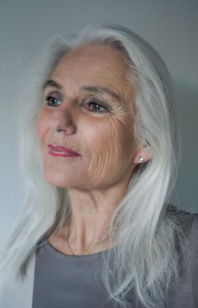 25P Pretty granny faces for facial. Pick 1